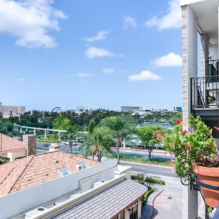 Carousel Inn And Suites Anaheim Exterior foto