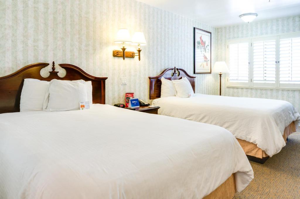 Carousel Inn And Suites Anaheim Exterior foto