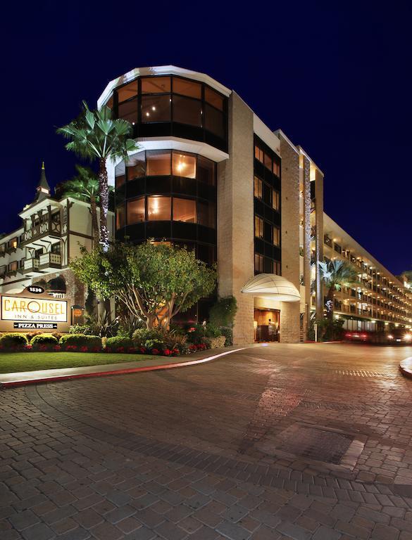 Carousel Inn And Suites Anaheim Exterior foto